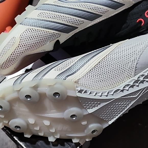 Adidas size8 white and black - Picture 2 of 5